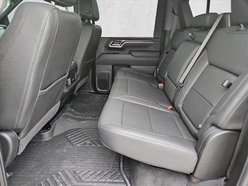 Used 2025 Chevrolet Silverado 2500 LT w/ Texas Edition image 15