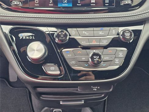 New 2027 Chrysler Pacifica Select FWD image 27
