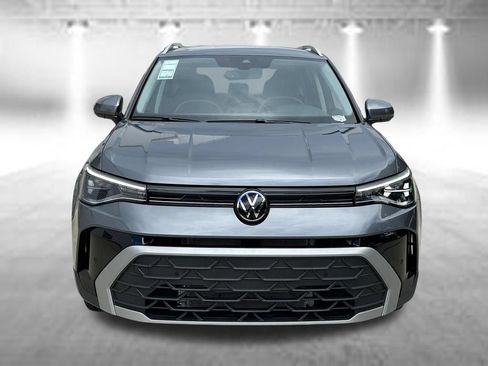 Certified 2026 Volkswagen Taos SE w/ Black Wheel Package FWD image 8