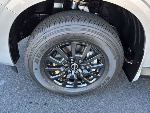 New 2026 Nissan Armada SV image 31