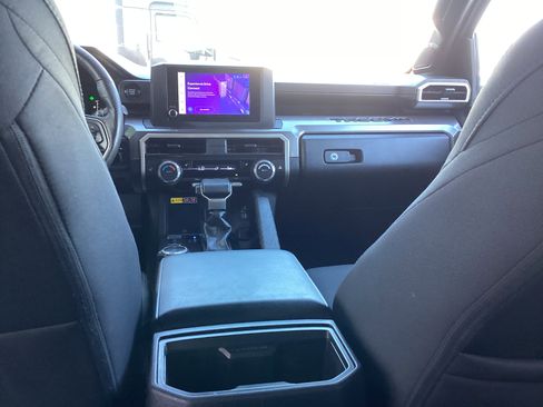 Certified 2024 Toyota Tacoma SR5 image 18