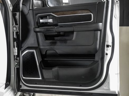 Used 2020 RAM 3500 Laramie AWD/4WD image 35