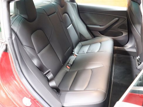Used 2020 Tesla Model 3 Long Range image 37