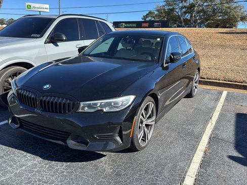 Used 2021 BMW 330i Sedan w/ Convenience Package image 2