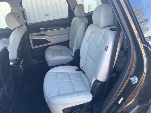 Used 2023 Kia Telluride SX image 26