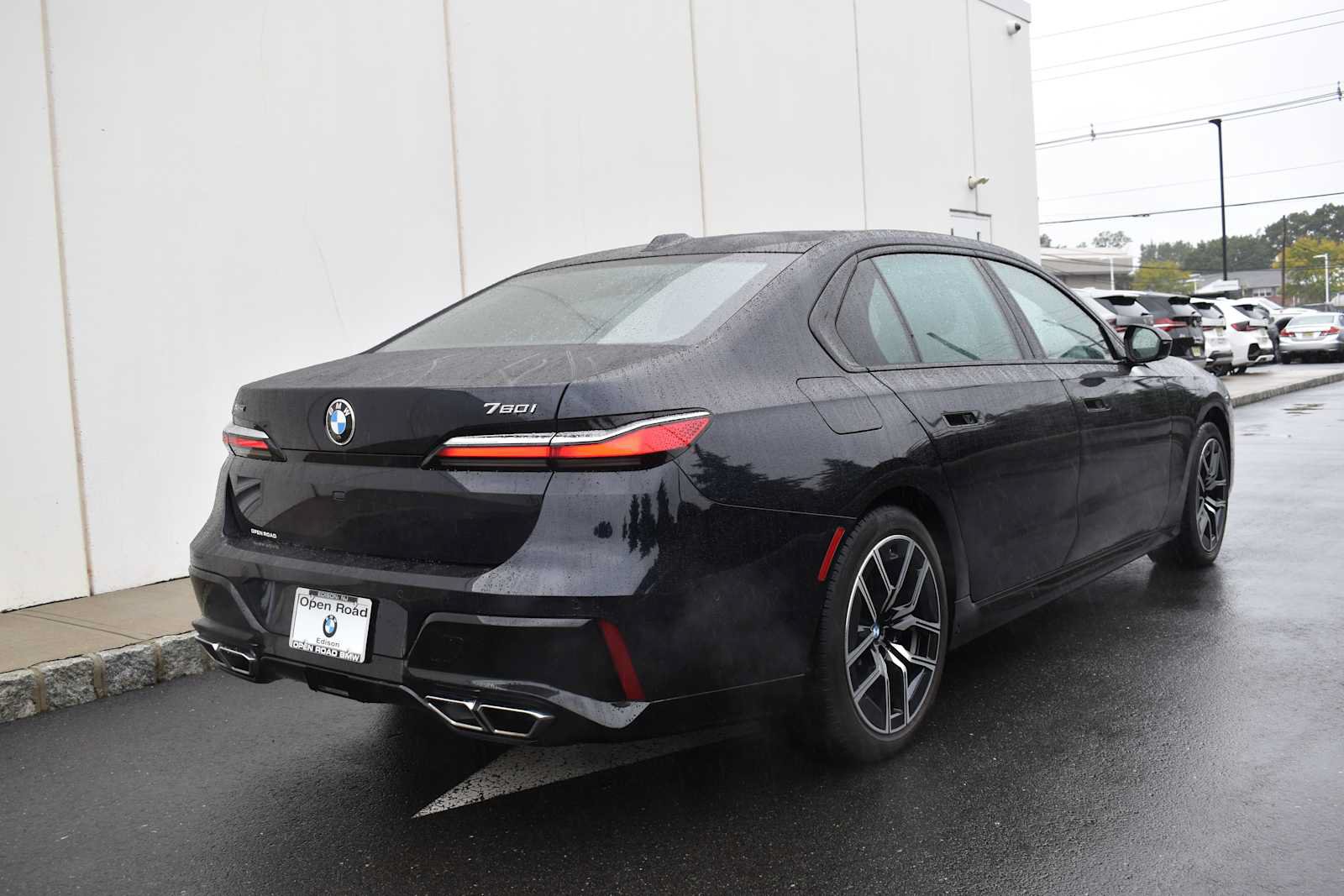 Used 2024 BMW 760i xDrive AWD/4WD image 5
