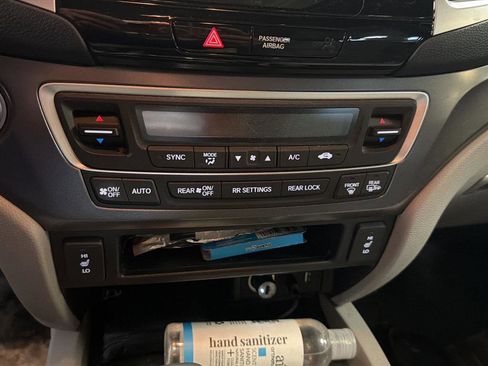 Used 2018 Honda Pilot EX-L image 16