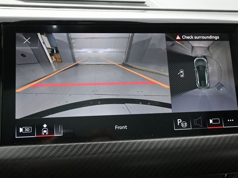 Used 2022 Audi e-tron GT Prestige w/ Prestige Package image 11