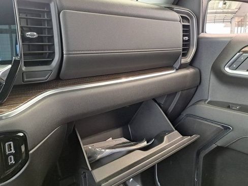 Used 2023 Chevrolet Silverado 1500 LT AWD/4WD image 19
