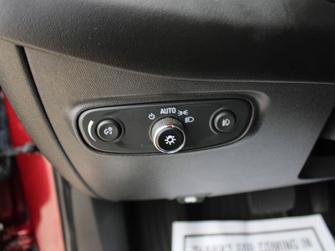 Used 2021 Chevrolet Equinox Premier AWD/4WD image 13