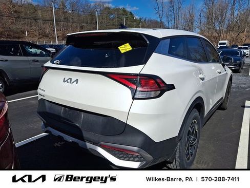 Certified 2024 Kia Sportage LX image 6