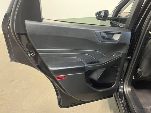 Used 2024 Ford Escape Active FWD image 19