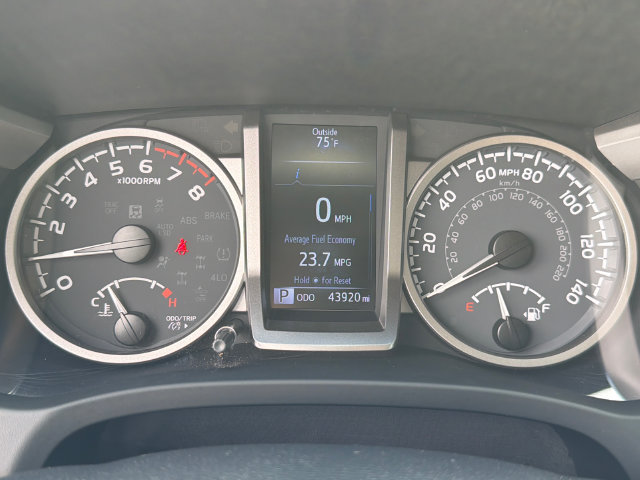 Used 2022 Toyota Tacoma SR5 w/ Technology Package RWD image 26