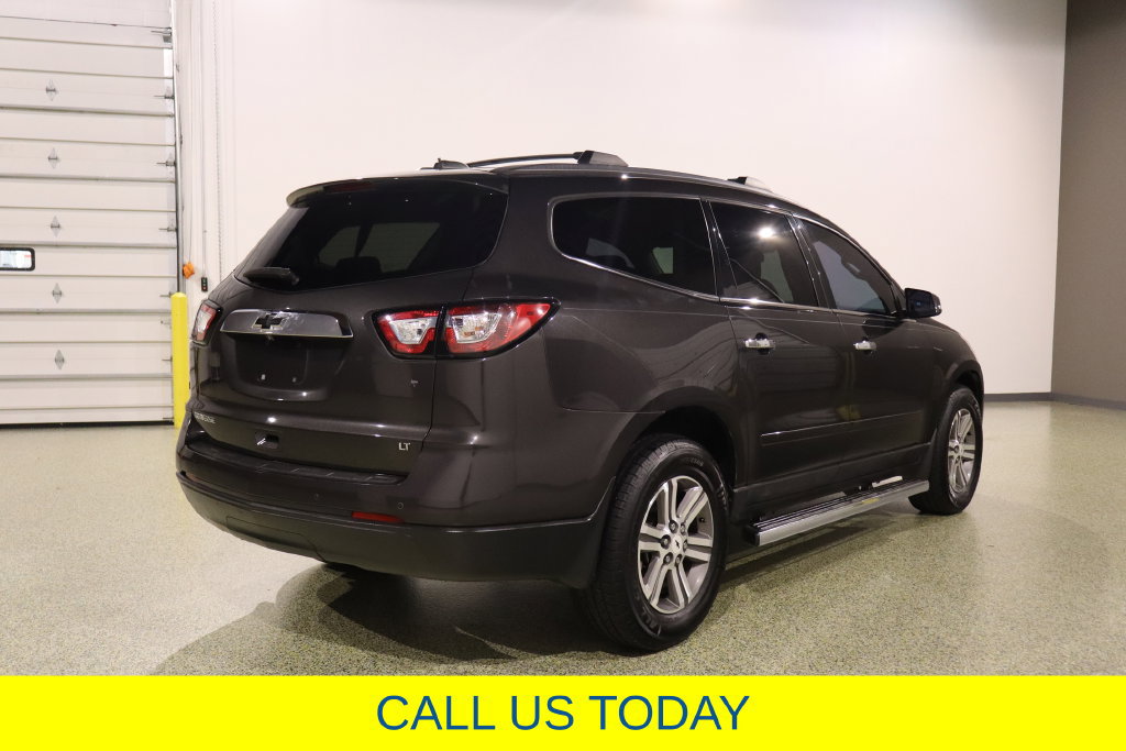 Used 2017 Chevrolet Traverse LT FWD image 10