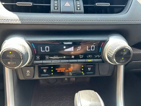 Used 2020 Toyota RAV4 Limited w/ Limited Grade Weather Package AWD/4WD image 21