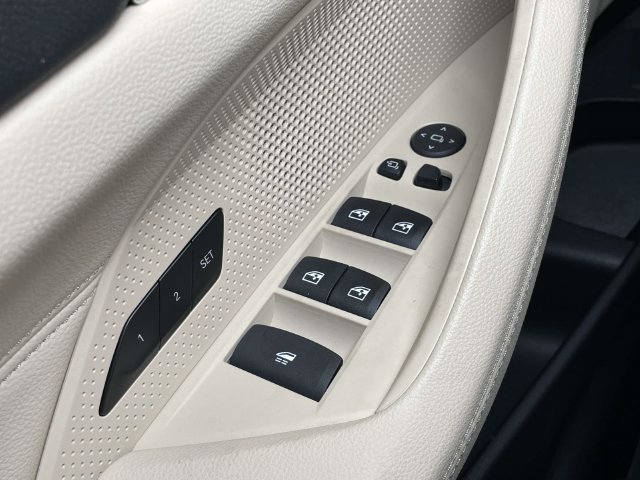 Used 2024 BMW 430i Convertible w/ Convenience Package RWD image 34