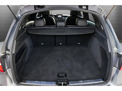 Used 2018 Mercedes-Benz GLC 300 4MATIC image 65