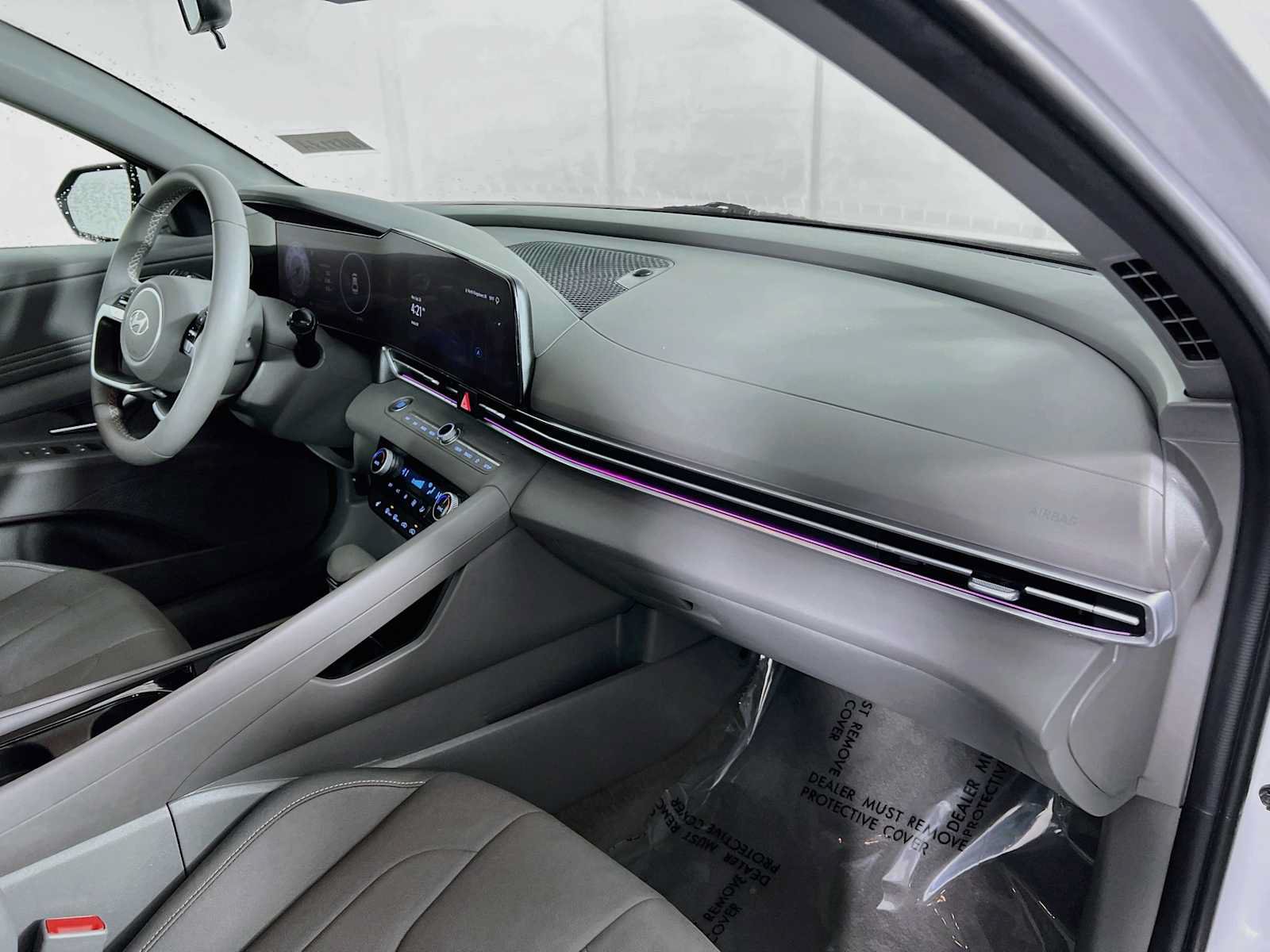 Certified 2024 Hyundai Elantra SEL w/ Convenience Package FWD image 30