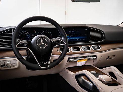 New 2026 Mercedes-Benz GLE 350 4MATIC image 4