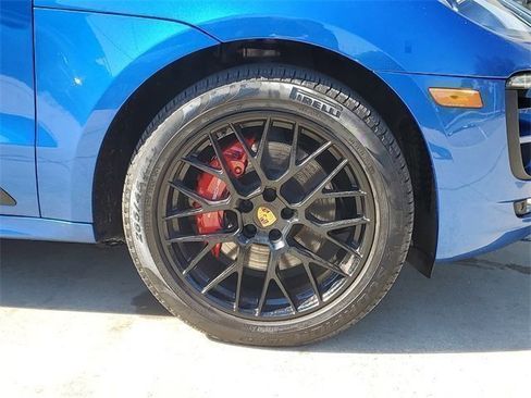 Used 2018 Porsche Macan GTS image 14