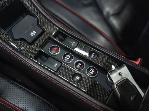 Used 2016 McLaren 650S Spider image 26