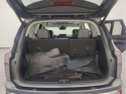 Used 2023 Kia Telluride EX image 28