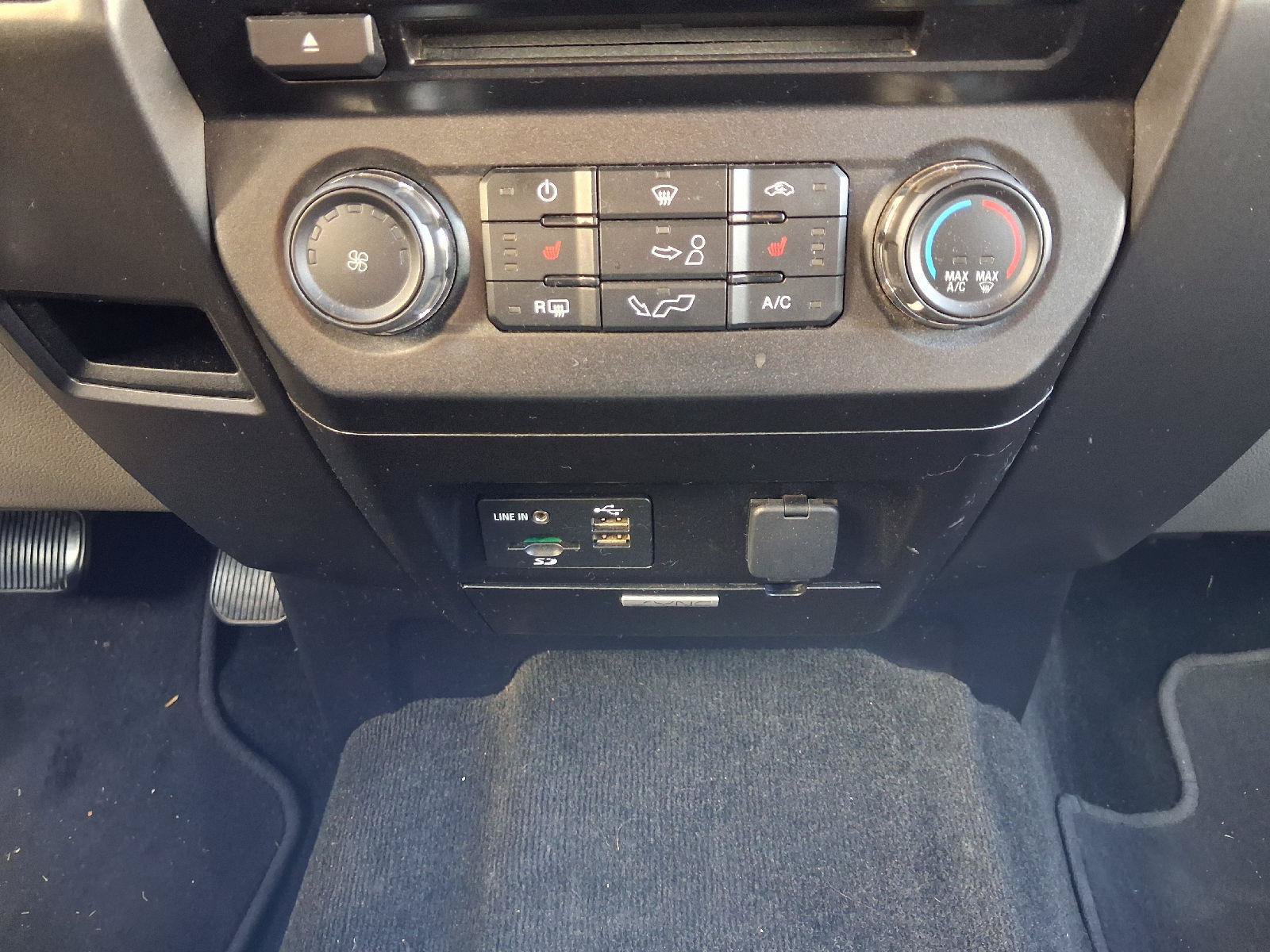 Used 2015 Ford F150 XLT w/ Equipment Group 302A Luxury RWD image 30
