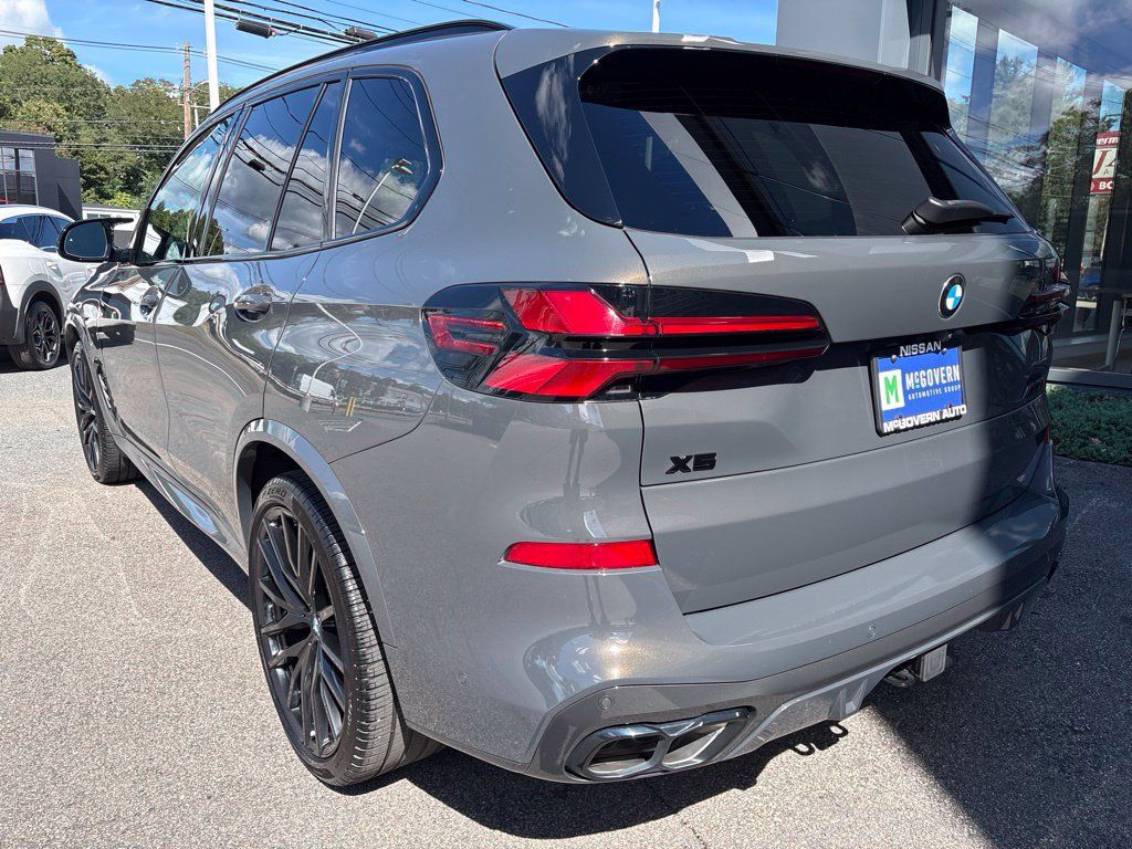 Used 2026 BMW X5 M60i AWD/4WD image 9