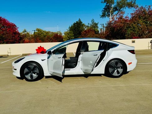 Used 2020 Tesla Model 3 RWD image 40