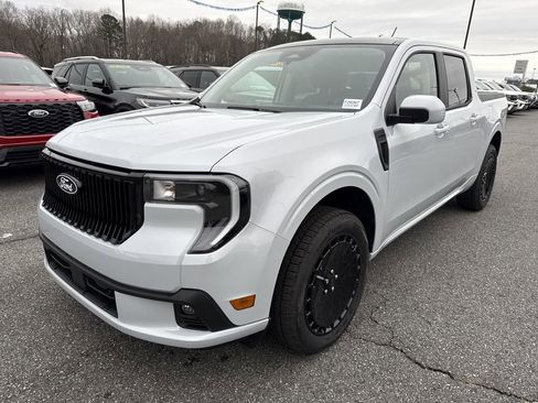 New 2026 Ford Maverick Lobo image 3