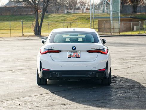 Used 2025 BMW i4 xDrive40i image 6