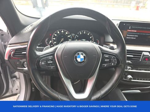 Used 2018 BMW 530i w/ Premium Package image 14