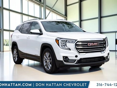 Used 2023 GMC Terrain SLT FWD image 25