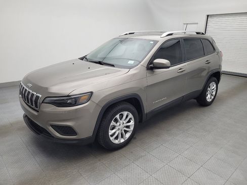 Used 2021 Jeep Cherokee Latitude image 2