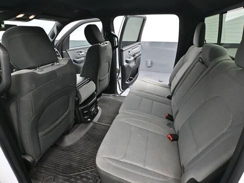 Used 2022 RAM 1500 Big Horn AWD/4WD image 40