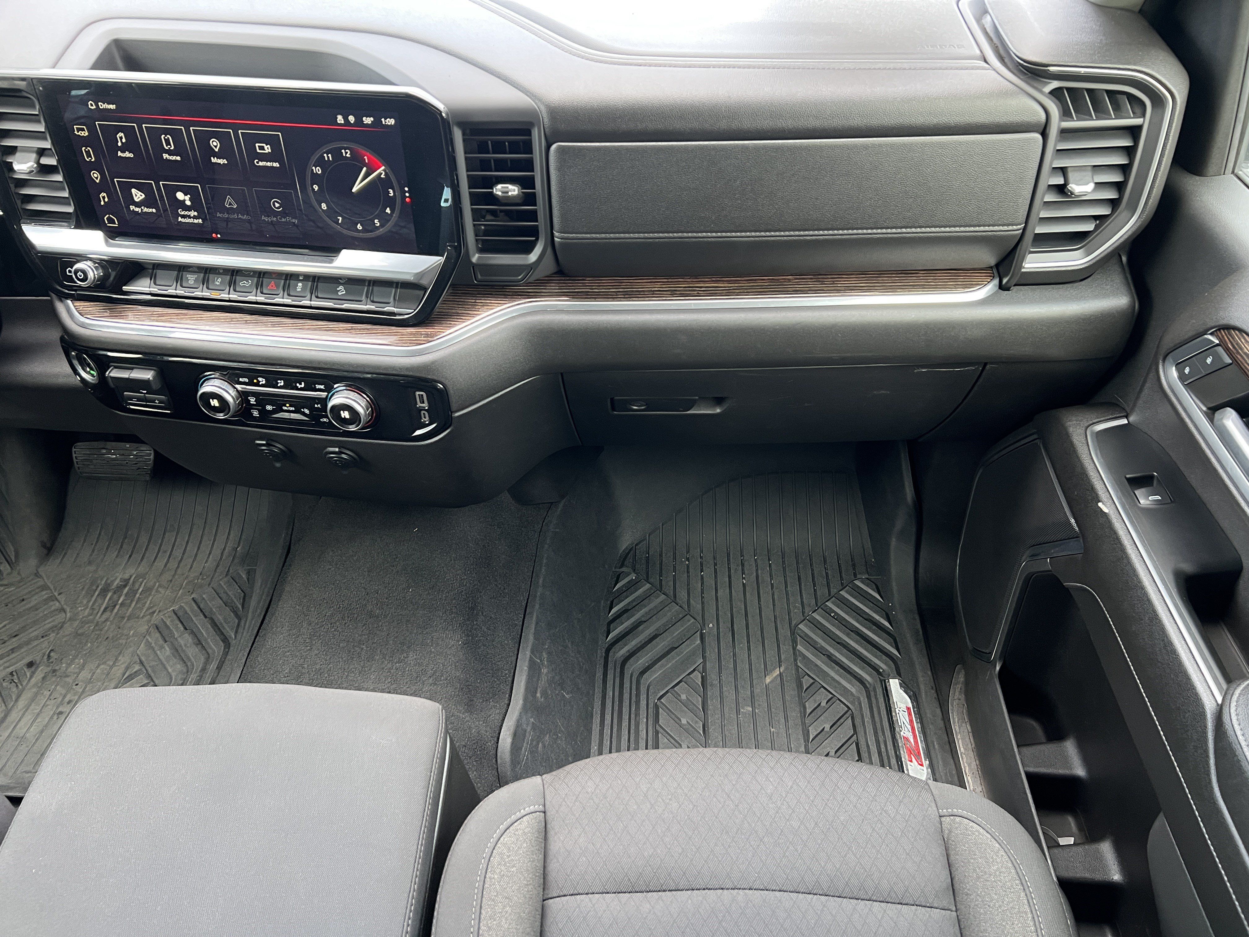 Used 2024 GMC Sierra 3500 SLE w/ SLE Convenience Package AWD/4WD image 32