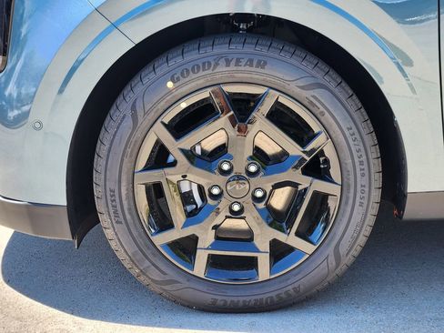 New 2026 Kia Carnival SX FWD image 7