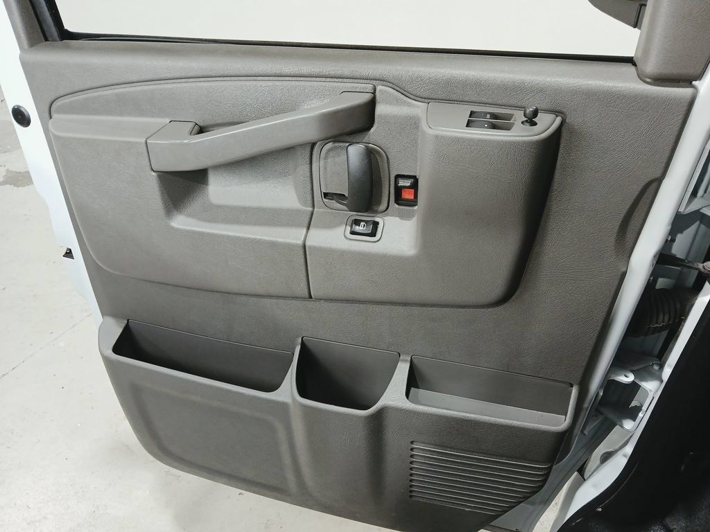 Certified 2025 Chevrolet Express 2500 w/ Driver Convenience Package RWD image 19