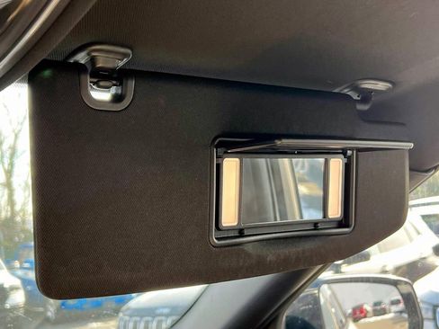 Used 2022 Jeep Grand Cherokee Limited 4xe image 30