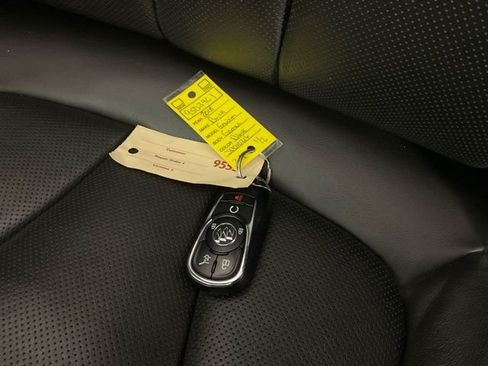 Used 2018 Buick Envision Essence image 50