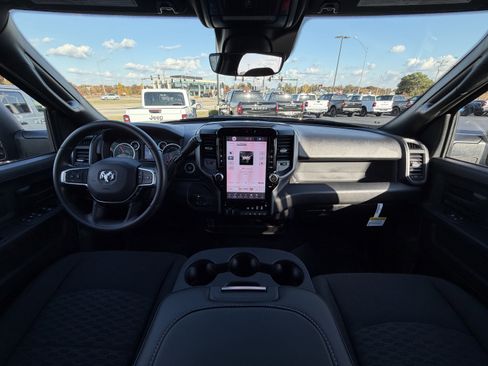 New 2026 RAM 2500 Tradesman AWD/4WD image 12