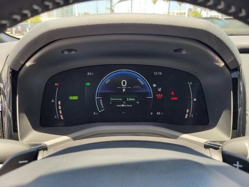 New 2026 Toyota Camry Hybrid FWD image 9