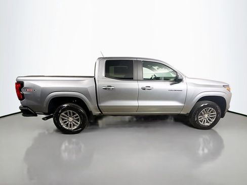 Used 2024 Chevrolet Colorado LT w/ LT Convenience Package image 8
