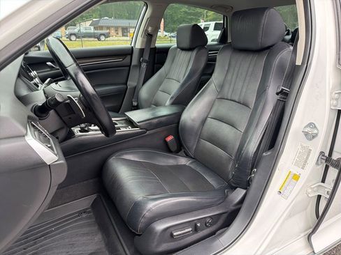 Used 2018 Honda Accord Touring image 21