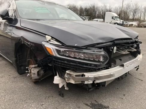 Used 2020 Honda Accord Touring image 44