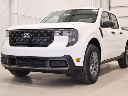 New 2026 Ford Maverick XLT w/ Equipment Group 301A image 5