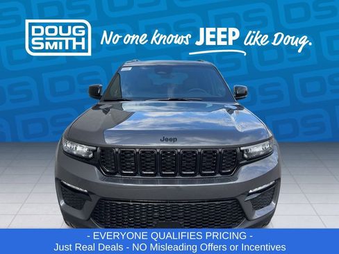 New 2025 Jeep Grand Cherokee Limited w/ Trailer Tow Package image 8