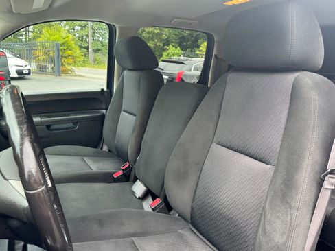 Used 2014 Chevrolet Silverado 2500 LT AWD/4WD image 11