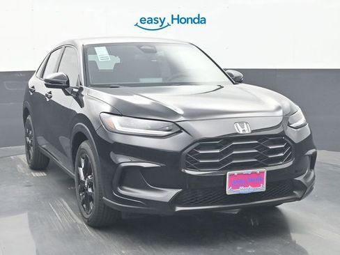 Used 2025 Honda HR-V Sport image 2