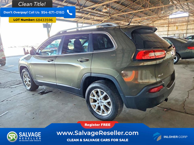 Used 2015 Jeep Cherokee Latitude w/ Cold Weather Group AWD/4WD image 3